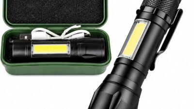 Lanterna Tática LED Recarregável com Zoom Ajustável Compacta