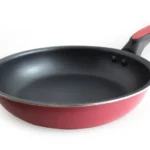 Qual frigideira antiaderente é boa e barata?