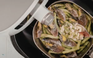 Quanto tempo leva para fazer batata na air fryer?