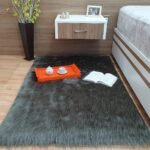 Tapete de Pelúcia Peludo Cinza com Pelo Alto 7cm