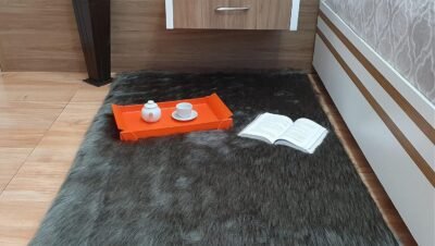 Tapete de Pelúcia Peludo Cinza com Pelo Alto 7cm
